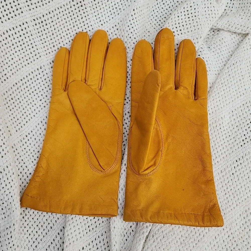 Van Raalte‎ neutral leather gloves M NEW